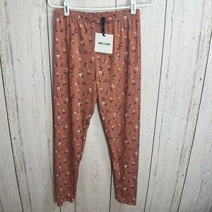 NWT Agnes & Dora Rose Vintage Floral Adult Leggings Size Large